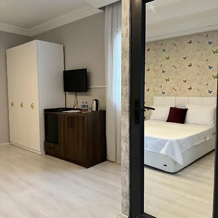 Pine * Ayvalı