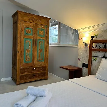 Pine Hotel Ayvalı